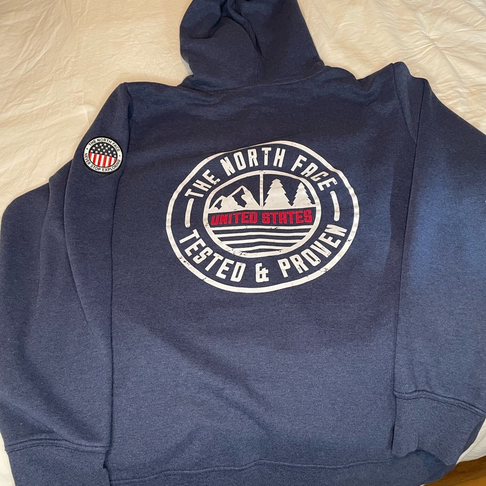 Mens The North Face hoodie